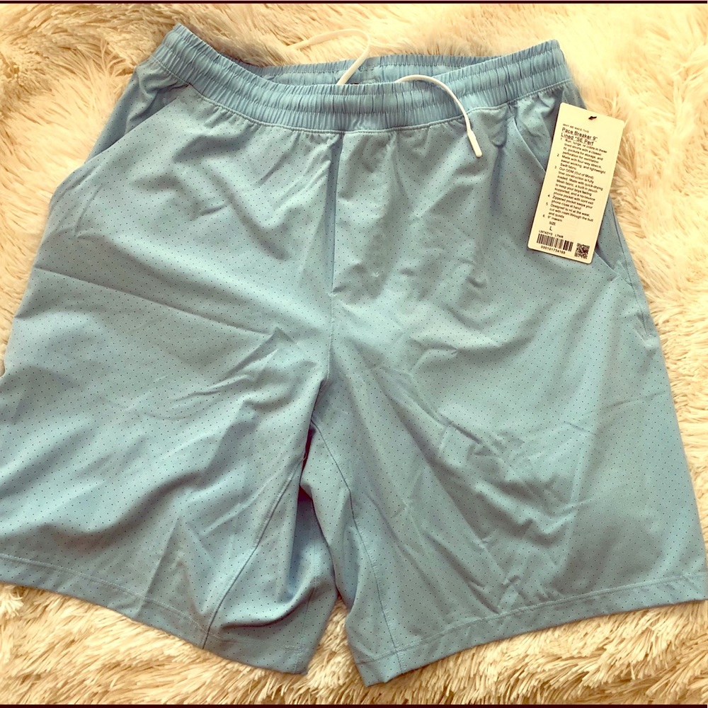 BRAND NEW LULULEMON MEN SHORTS